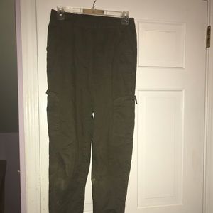 Green cargo pants
